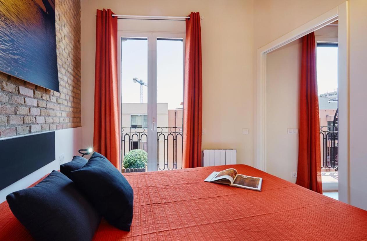 Lovely & Bright Bogatell Beach Apartment Барселона Экстерьер фото