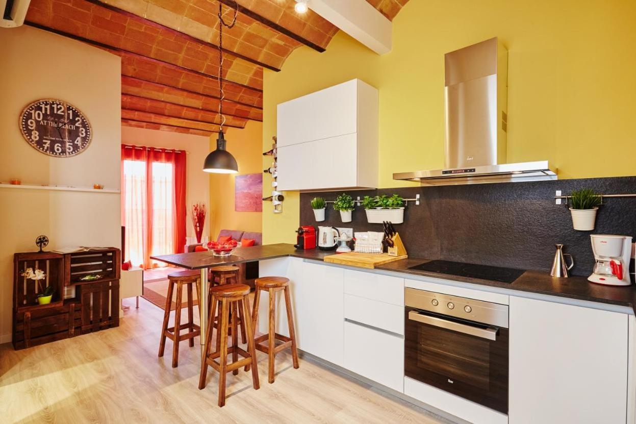 Lovely & Bright Bogatell Beach Apartment Барселона Экстерьер фото