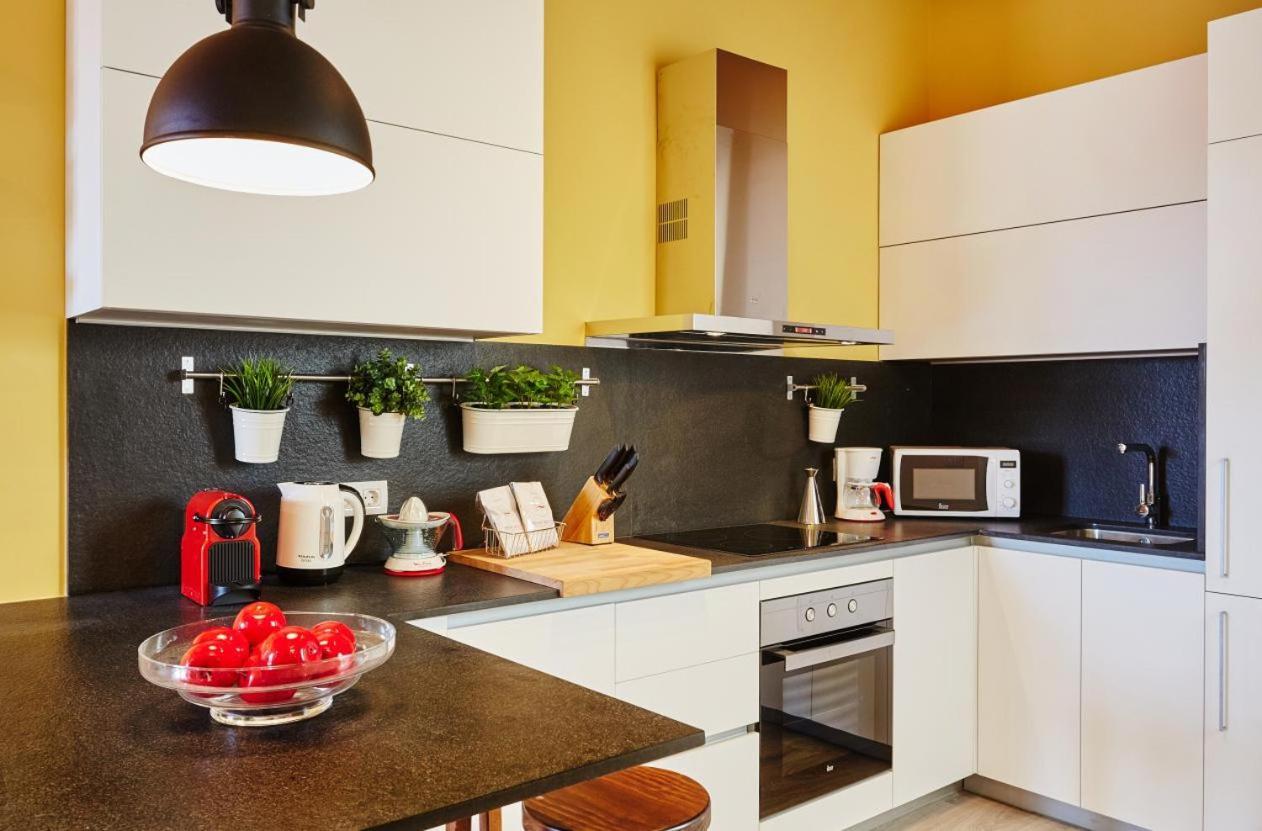 Lovely & Bright Bogatell Beach Apartment Барселона Экстерьер фото