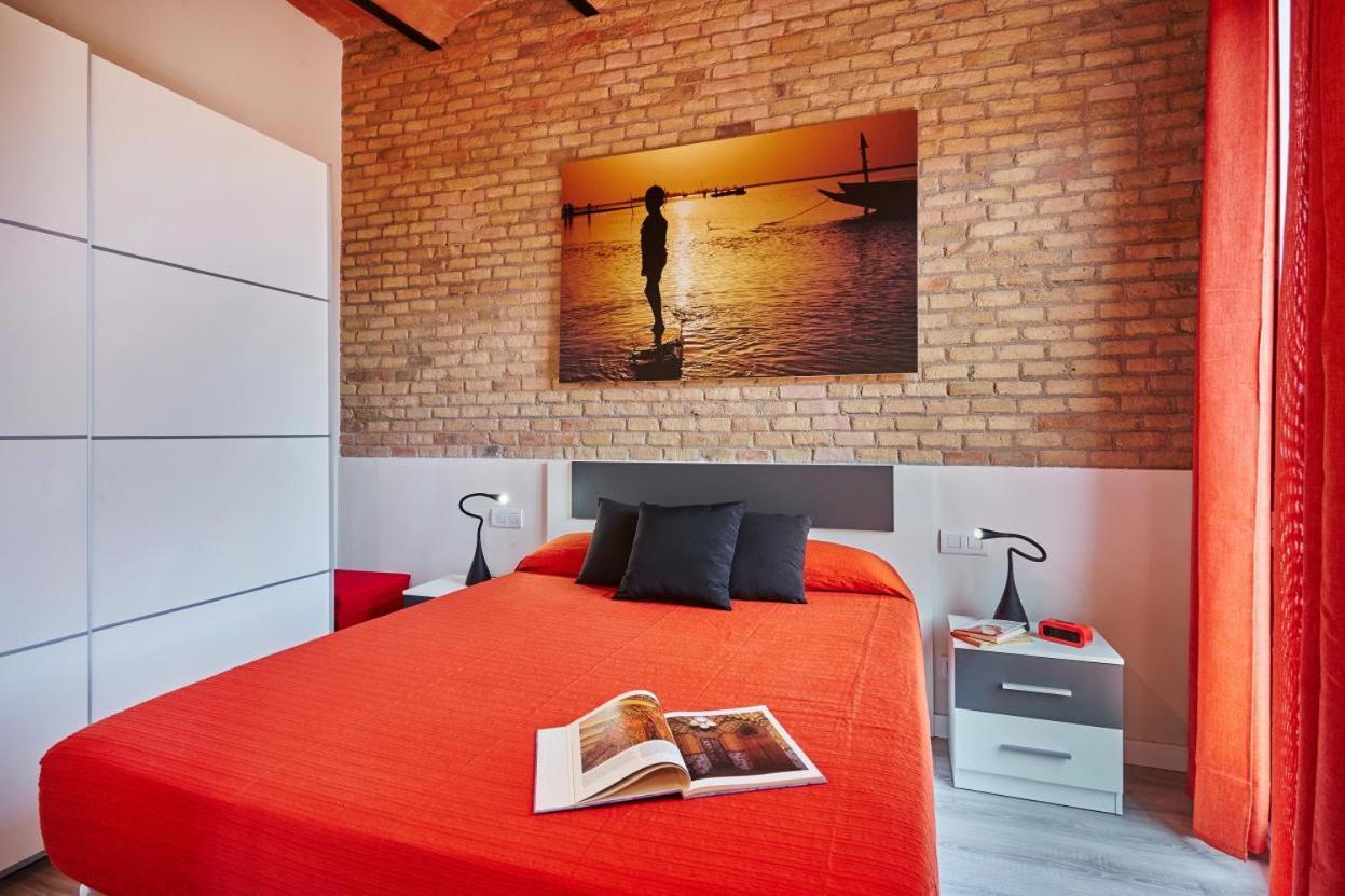 Lovely & Bright Bogatell Beach Apartment Барселона Экстерьер фото