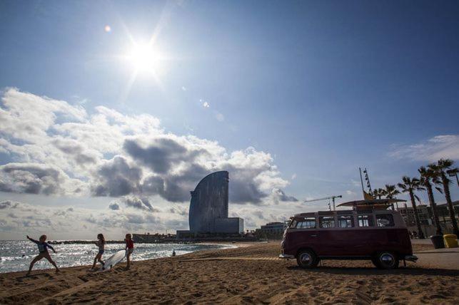 Lovely & Bright Bogatell Beach Apartment Барселона Экстерьер фото